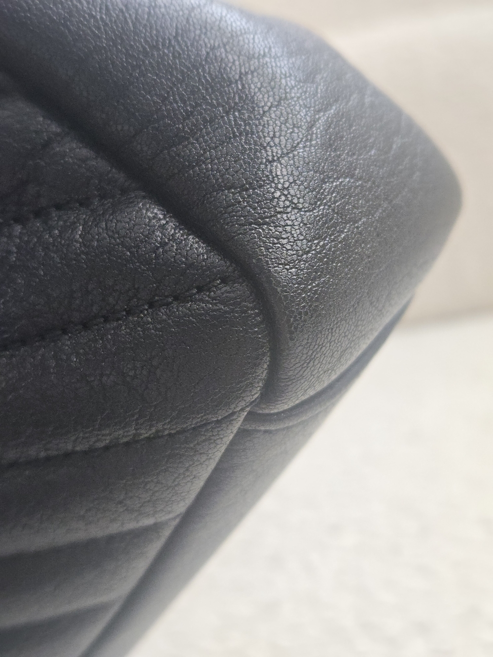 SAINT LAURENT YSL COLLEGE Bag – Black Quilted Leather 🖤 - Picture 11 of 17